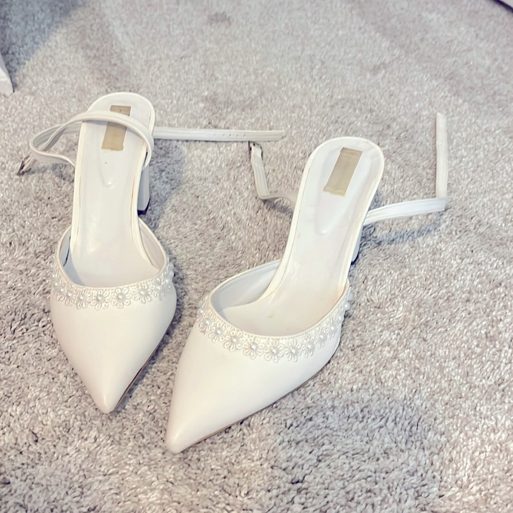White block heel wedding shoes with lace and pearl flower detailing